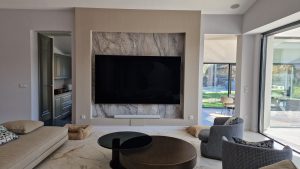 Instalación de SmartTV y sistema de sonido distribuido